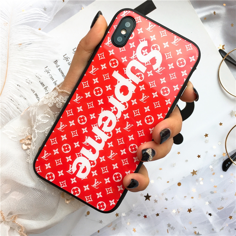 iphone xrケース ブランド supreme