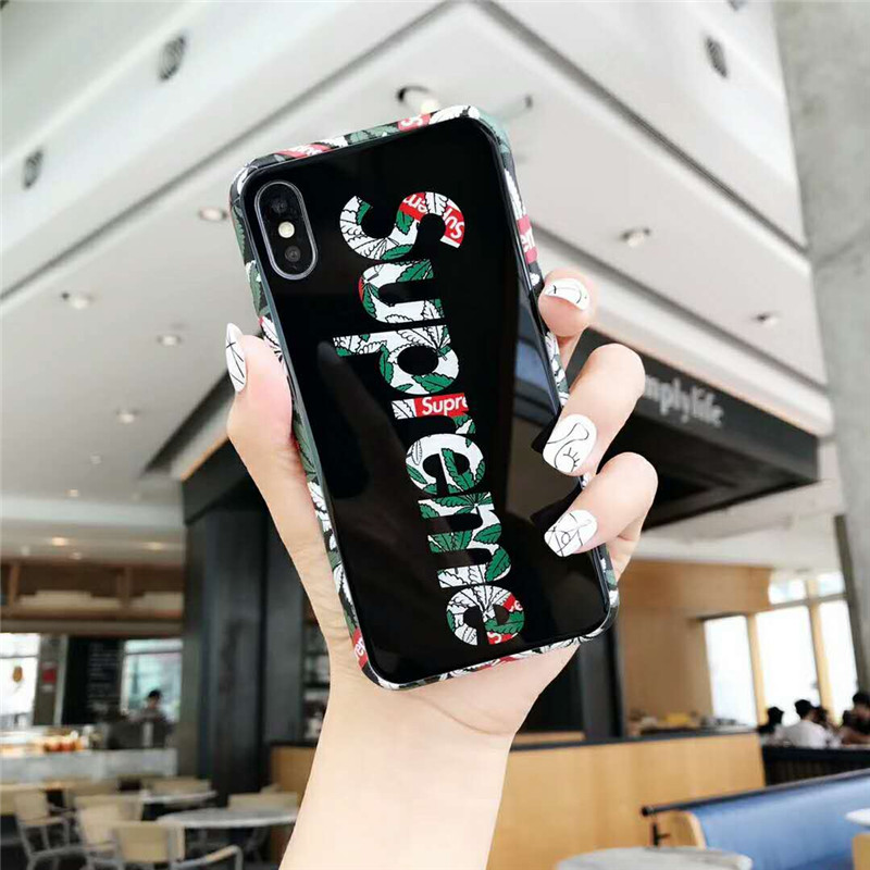 iphone xsケース ブランド supreme