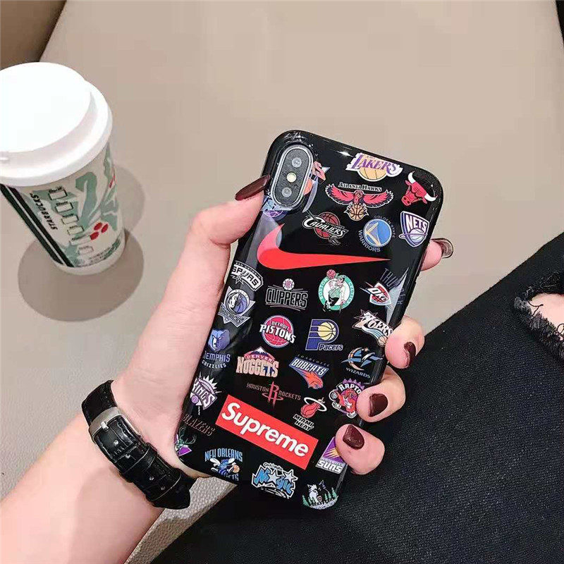 iphone xs maxケース supreme