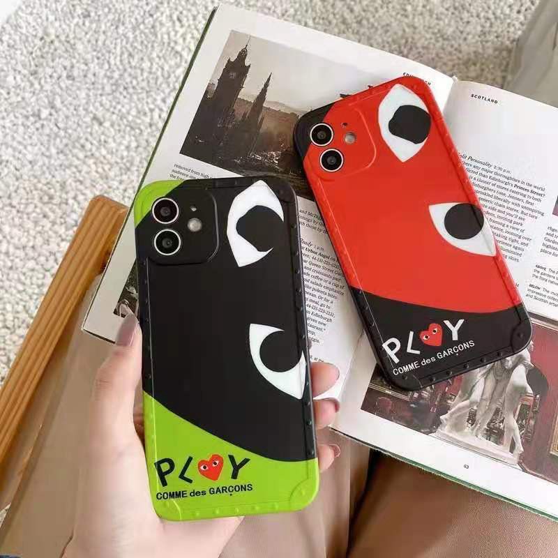 CDG コムデギャルソン Iphone14/14 Pro/15 Pro Max/15plusケース ブランド Ins風 PLAY 川久保玲 COMME Des GARCONS かわいい アイフォン14/15カバー ジャケット型 メンズ 安い レディース おまけつき 大人気