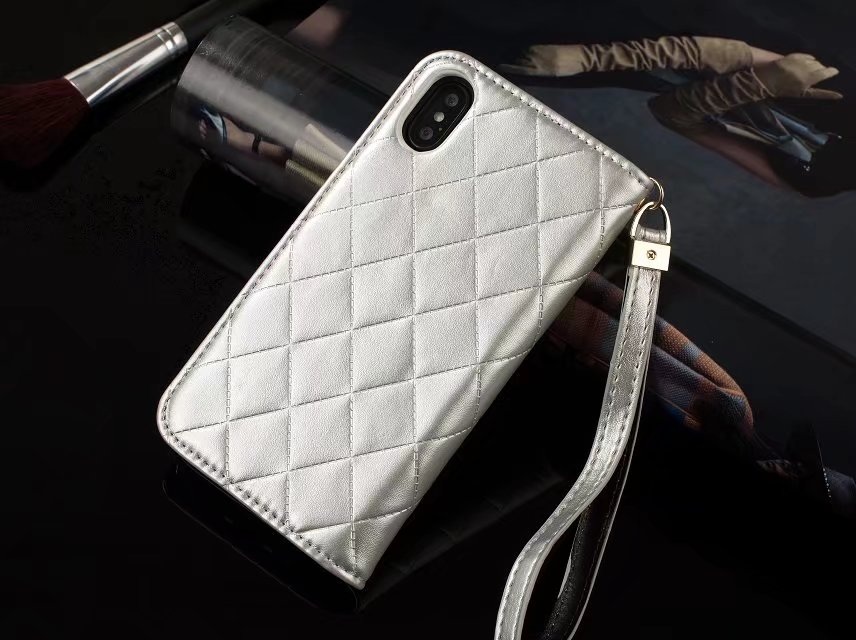 アディダス iPhone7 plusカバー ジャケット