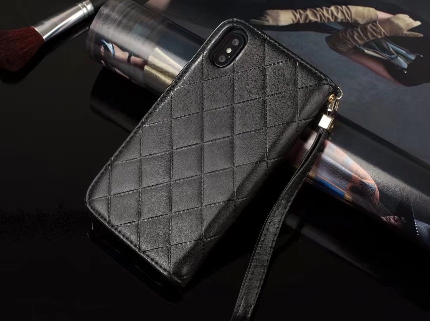 アディダス iPhone7 plusカバー ジャケット