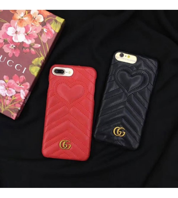 iphone 12 ケースブランドgucci Iphone xr/xs max/xsカバー グッチ Iphone x/se2/8/7スマホケース Iphone6/6s Plus Iphone6/6sジャケット ケース 金色合金ロコ付き