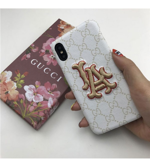 iphone 12 ケースグッチ LA コラボ gucci galaxy S10plusケース iphone xrカバー galaxyA30/10カバー 人気 ブランド   Galaxy S9/S8plusケース iphone xs max/x/10/se2/8plusケース おしゃれ 手作り 刺繍