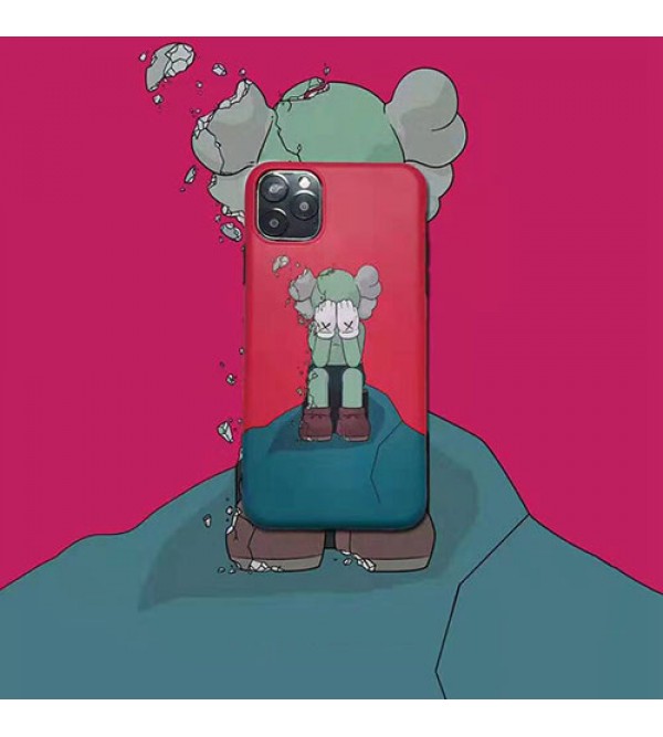 iphone 13ケースKAWS iphone 13/13pro max/se2ケース可愛いキャラクター付き iphone xr/xs maxケース個性パロディ風 アイフォン x/8/7 plusケース ファッション潮流 人気