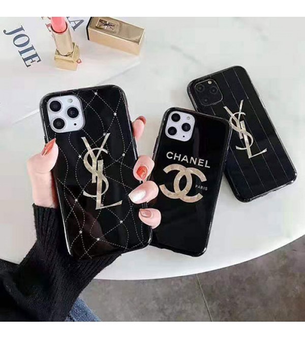 CHANEL iPhone12ケース