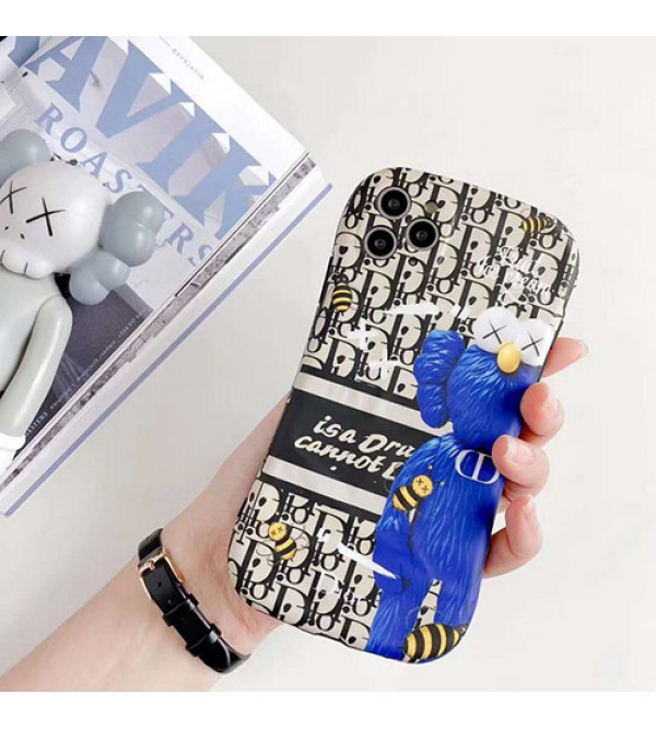 Dior ディオールiphone13ケースペアお揃い アイフォン13ケース iphone 12/11/x/8/7 plus/se2ケース男女兼用人気ブランドKaws iphone xs/x/xr/xs maxケースins風iphone 11/11 pro/11 pro maxケースケース かわいい大人気