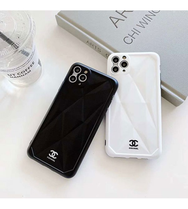 Chanel/シャネルペアお揃い アイフォン11ケース iphone xs/x/8/7/se2ケースアイフォンiphone 12ケース ファッション経典 メンズ個性潮 iphone x/xr/xs/xs maxケース ファッションシンプル  ジャケット