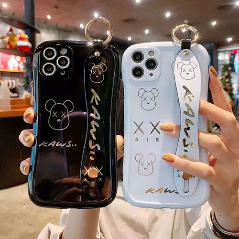 カウズブランド iphone12/12pro max/12 pro/12 miniケース かわいい女性向け iphone xr/xs maxケースレディース iphone xs/11/8 plusケース おまけつきモノグラム iphone11/11pro maxケース ブランド