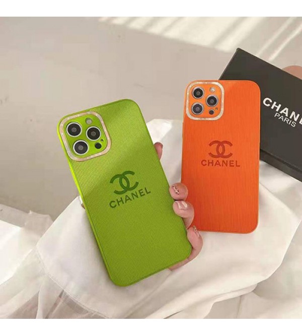 シャネル ブランド ジャケット型 iphone 13/13 pro/13 pro max/13 miniケース 激安 CHANEL 高級感 コーデュロイ柄 シリコン製 おしゃれ ブランド保護ケース 個性潮 アイフォン13/13 pro/13 pro max/12スマホケース アイドル愛用 男女兼用