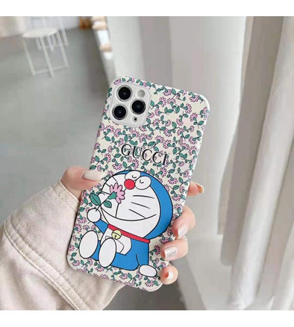 グッチ＆ドラえもん コラボ iphone13/12s/12pro/12pro maxケース ブランド 花柄 個性 ジャケット型 GUCCI DORAEMON ブランド モノグラム 四角保護 人気 高級 iphone 11 pro/11 pro maxケース 大人気 アイフォン12/11/x/xs/xr/8/7 plusケース メンズ レディース