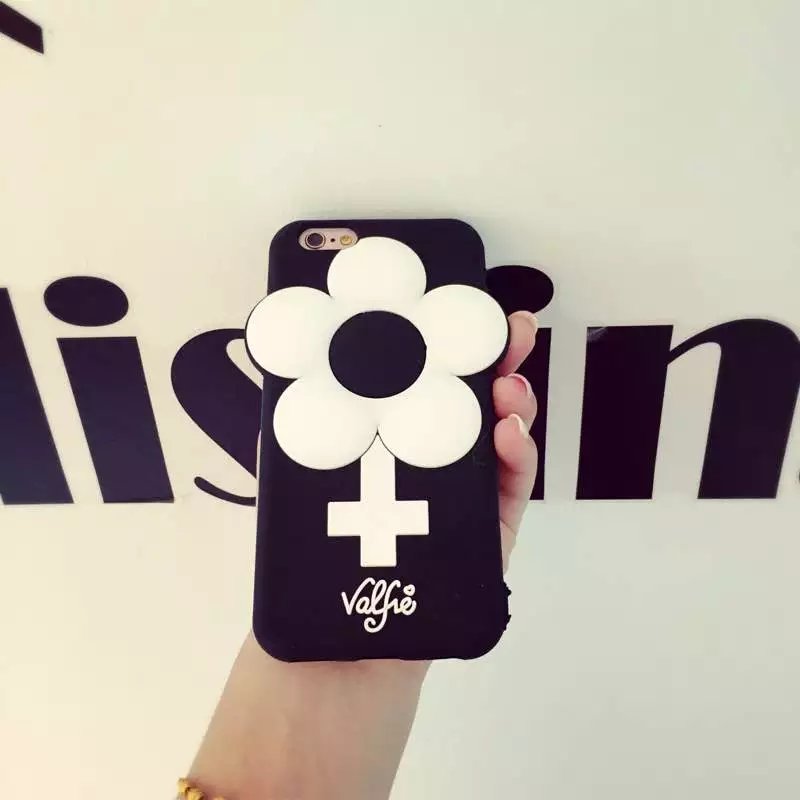 iphone 12 ケースヴァルフェー iPhone7 plusケース 花柄 Valfre アイフォン6/6s plusカバー シリコン製 ブラック iPhone7/6/6sケース 可愛い 女性向け