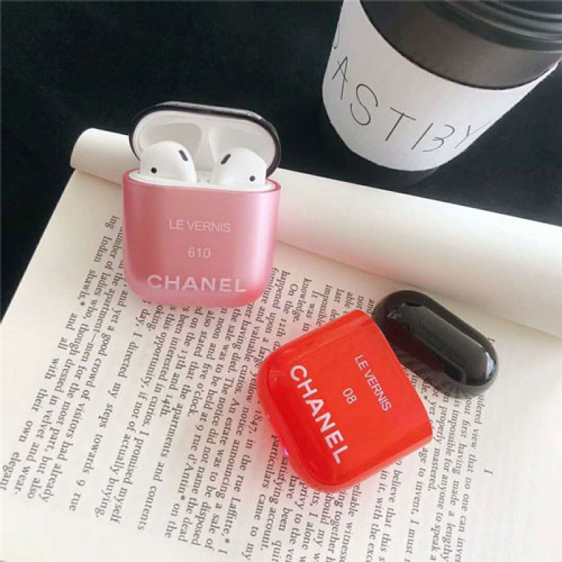 CHANEL/シャネル Air pods 3/2/1/proケース 紛失防止 ブランド エアーポッズ プロ/3/2/1ケース 小香風 イヤホンケース 紛失防止  耐衝撃 軽量 フック付きシリコン製 落下防止