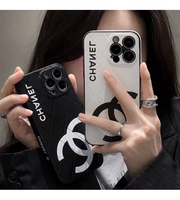 Chanel/シャネル ハイブランド iphone 14/14 pro/14 pro maxケース モノグラム 黒白色 コピー アイフォン14/14プロ/14プロマックス/13/12/11カバー ファッション メンズ レディーズ