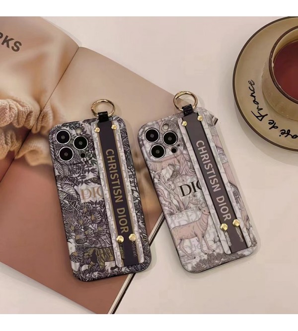 Dior ブランド ディオール iphone 14/14 pro/14 pro max/14 plusケース 安い ハンドバンド スタンド機能 モノグラム リング付き 紛失防止 激安 アイフォン14/14プロ/14プロマックス/13/12/11カバー セレブ愛用 ファッション経典 コピー ペアお揃い 保護 メンズ レディース 