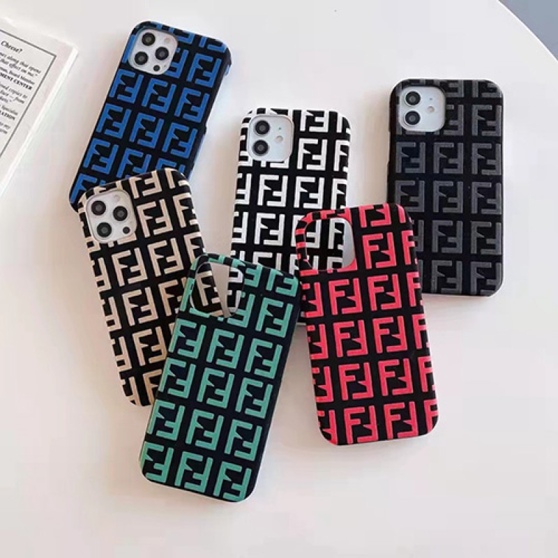 FENDI/フェンディ ブランド iphone13 pro/13pro max/13 miniケース お洒落 Galaxy S22/S22 Plus/S22 Ulta モノグラム柄 カラー ジャケット型 耐衝撃 アイフォン13/12/11/xs/x/xr/8/7カバー セレブ愛用 ファッション メンズ レディース