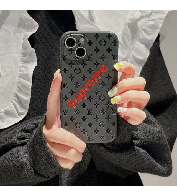 SUPREME/シュプリーム LV/ルイヴィトン ブランド iphone 14/14 pro/14 pro maxケース オシャレ モノグラム ジャケット型 TPU製 黒色 アイフォン14/14プロ/14プロマックス/13/12/11/x/xs/xr/8/7カバー 全面保護 コピー ファッション メンズ レディース