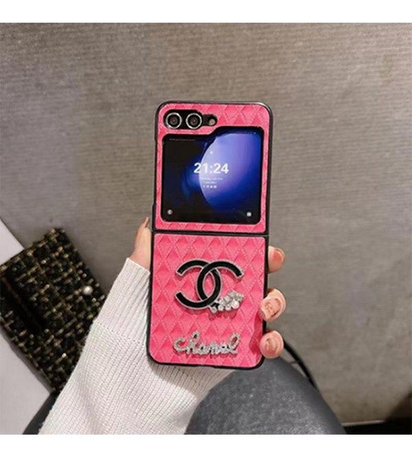 Chanel シャネルブランド galaxy z flip5 4 3ケース かわいいファッション セレブ愛用 ギャラクシーZフリップ5 4ケース 折りたたみ 激安 ファッション経典 メンズギャラクシーZフリップ4 5ケース ブランド スタイル