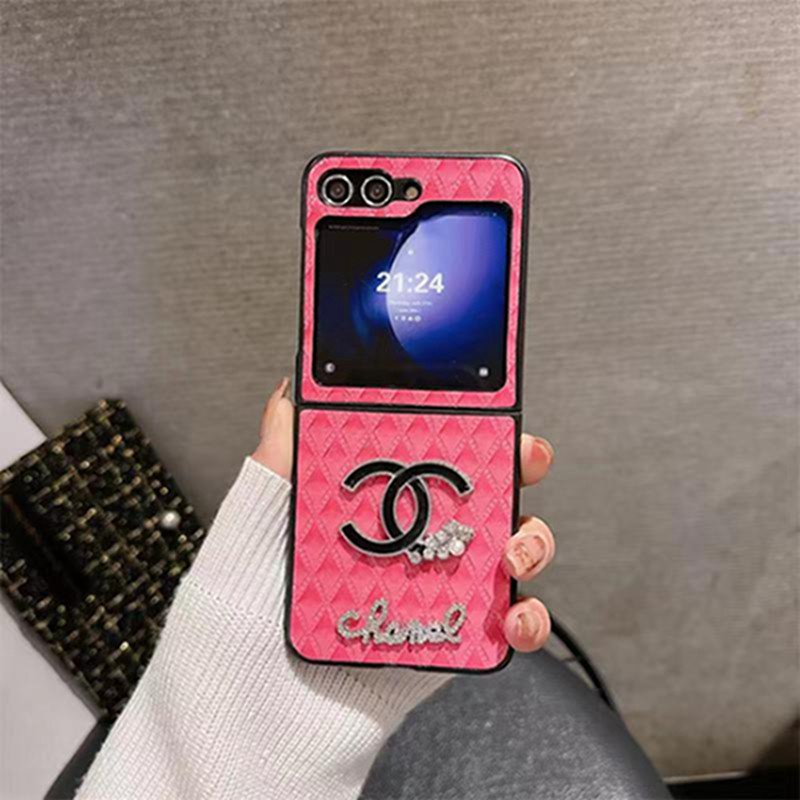 Chanel シャネルブランド galaxy z flip5 4 3ケース かわいいファッション セレブ愛用 ギャラクシーZフリップ5 4ケース 折りたたみ 激安 ファッション経典 メンズギャラクシーZフリップ4 5ケース ブランド スタイル