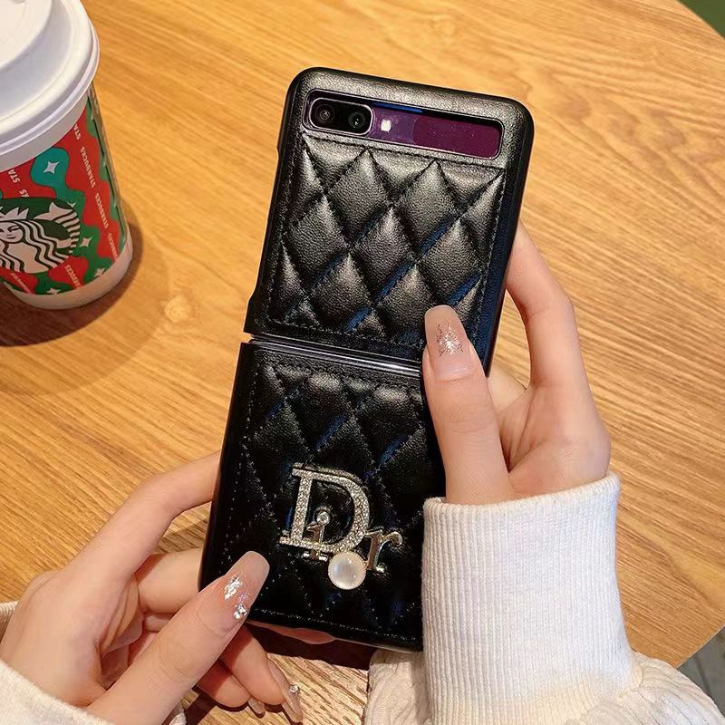 Dior ディオール折畳み式 Galaxy Z Flip 5ケース ペアお揃いファッション セレブ愛用 ギャラクシーZフリップ5 4ケース 折りたたみ 激安ギャラクシーZフォールド5 4 3ケース ファッション経典 メンズメンズ ギャラクシーZフォールド5 4 3スマホケース スマホケース 安い