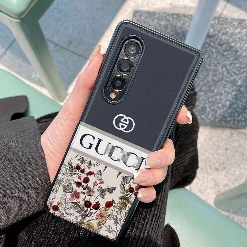 Gucci グッチ女性向け Galaxy Z Fold 5 4 3 2ケースファッション セレブ愛用 ギャラクシーZフリップ5 4ケース 折りたたみ 激安個性 galaxy z fold 5 4 3ケース ファッションギャラクシーZフリップ4 5ケース ブランド スタイル