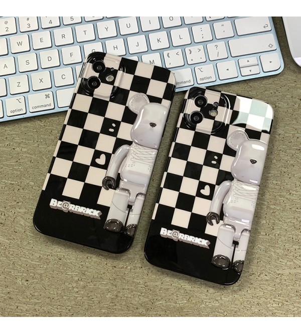 BE@RBRICK/ベアブリック ハイブランド iphone 13/13 pro/13 pro maxケース かわいい 黒白格子 ジャケット型 モノグラム アイフォン13/13 pro/13 pro max/12/11/X/XS/XR/8/7カバー 芸能人愛用 メンズ レディーズ