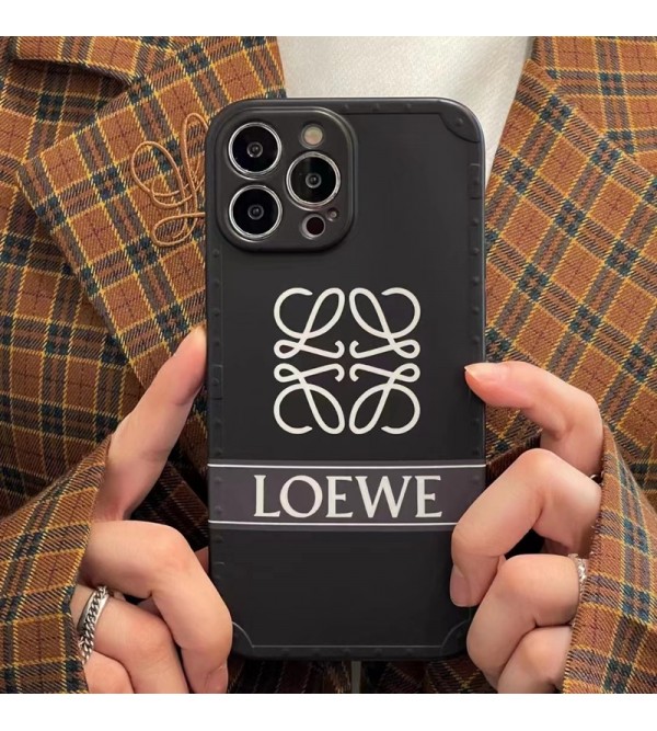 LOEWE/ロエベ ブランド  Iphone13/13 pro/13 pro maxケース かわいい ジャケット型 モノグラム 芸能人愛用 アイフォン13/12/11/x/xs/xrカバー 四角保護 メンズ レディーズ