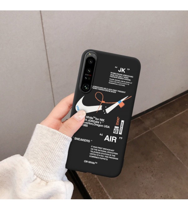 ナイキ Nike オフホワイト Off-White ブランド iphone 14 pro max plusケース 全機種対応 xperia 5iv/10 iv/ 1 ivスマホケース Air Jordan ジョンダン 耐衝撃 Galaxy S22/s22+/s22 ultra/note20カバー 黒色 モノグラム 個性 ファッション アイフォン ハイブランド エクスペリアカバー メンズ レディーズ