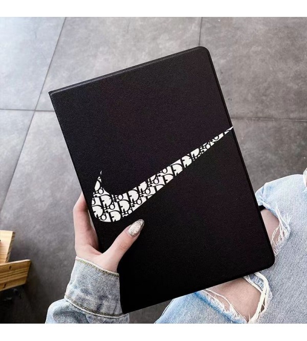 Nike Dior コラボ ブランド  ipad 10/pro 2022/air 5ケース かわいい 手帳型 ディオール ナイキ  レザー製 スタンド機能 アイポッド プロ2022/ミニ 6/10/エアー5/9カバー  第10世代 モノグラム 保護 ファッション メンズ レディーズ