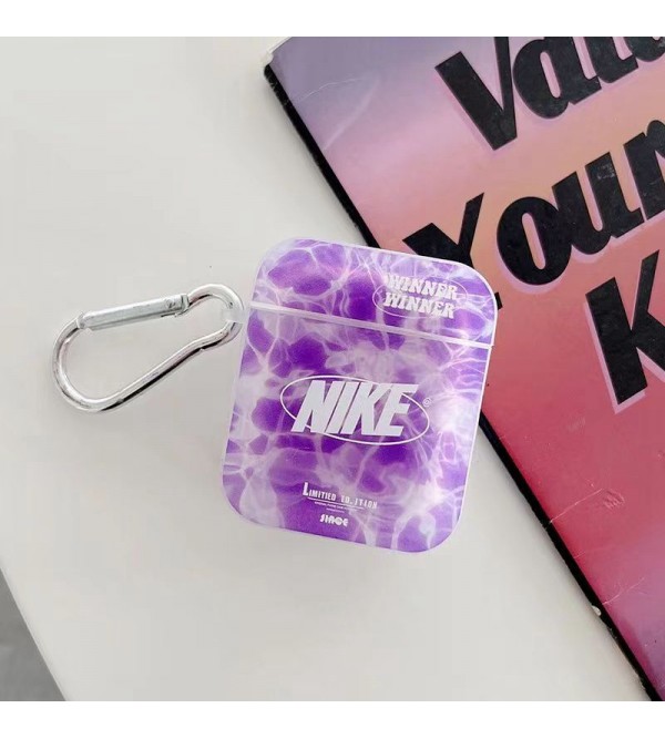 NIKE ブランド AirPods Pro2/3ケース ナイキ クリア スウッシュ柄 カラビナ付き モノグラム エアーポッズ 3/プロ2/2/1カバー  保護 落下防止 大人気 メンズ レディース