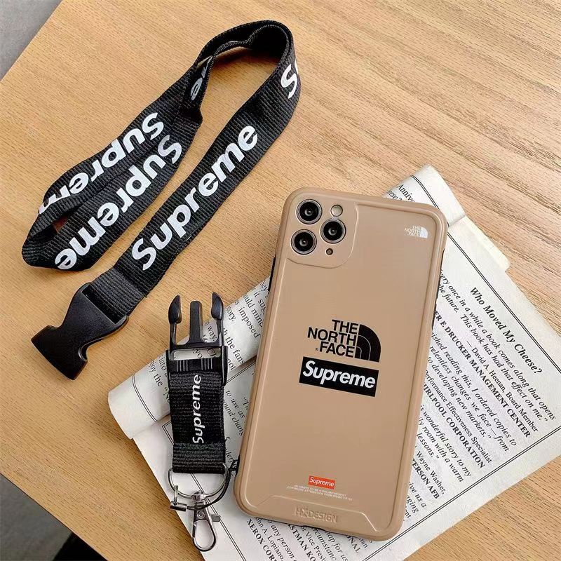 Supreme The North Face コラボ ブランド iphone14Pro max/14Pro14ケース シュプリーム ザノースフェイス 個性 ストラップ付き モノグラム ジャケット型 アイフォン14プロ マックス/14プロ/14/13/12/11カバー ファッション メンズ レディース